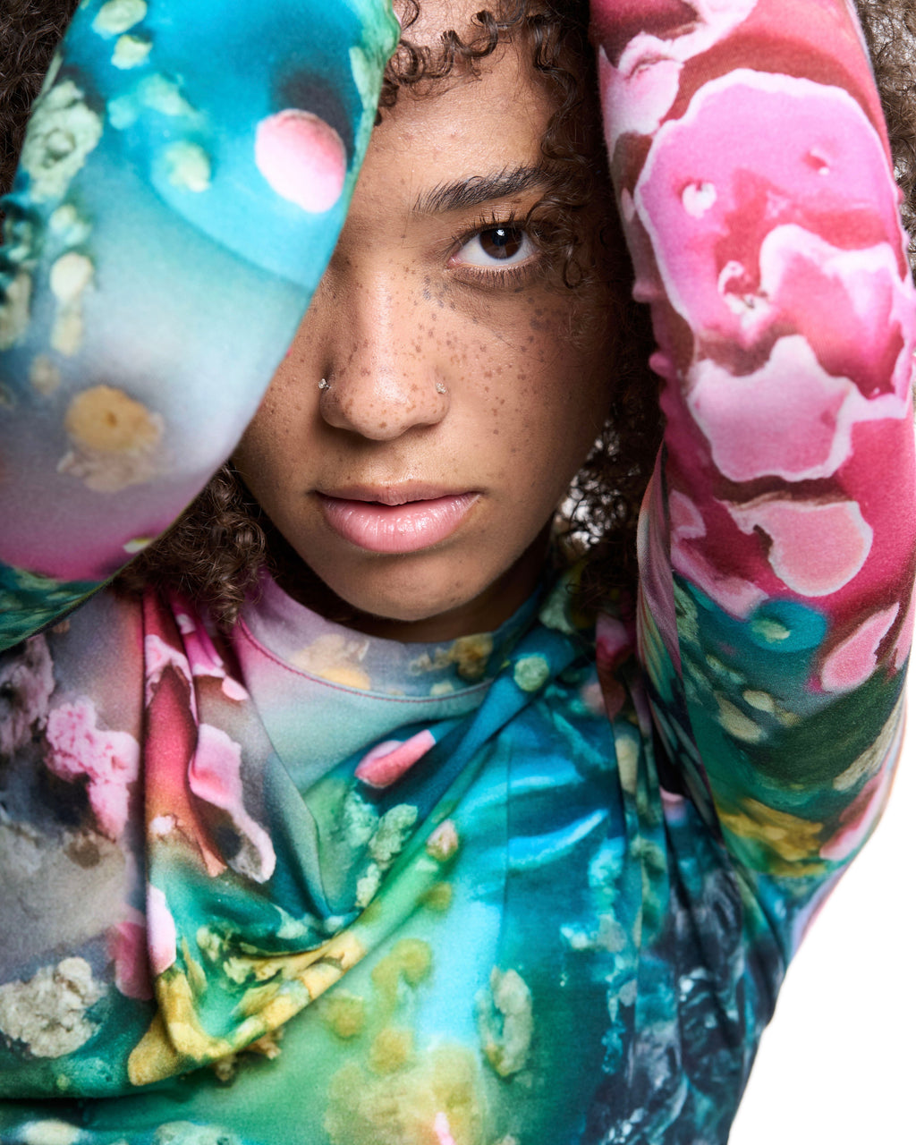 Sophie Tee | Neon Aspergillus